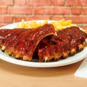 Foster’s Hollywood amplía su carta sin gluten, ahora disponible en todos sus establecimientos